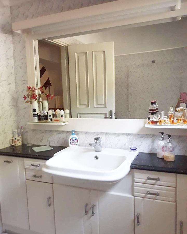 Fantastic Villa, A 5 Minute Drive From The Beach! 雅典 外观 照片